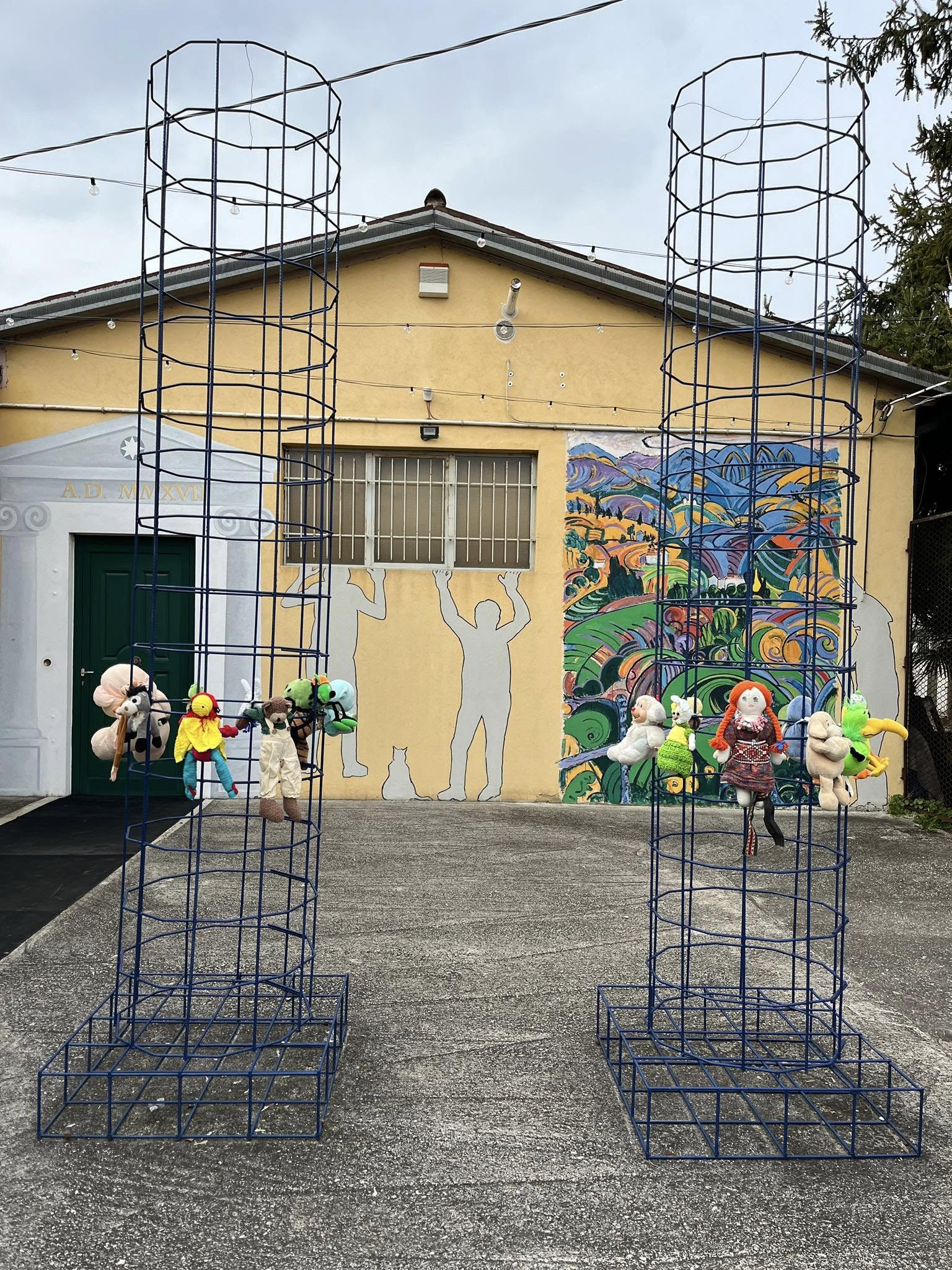 Installazione all'esterno del Circolo